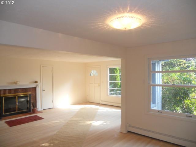 1425 Southwest Taylors Ferry Road Portland, OR 97219 - Photo 11 of 16 Gallery Image 11