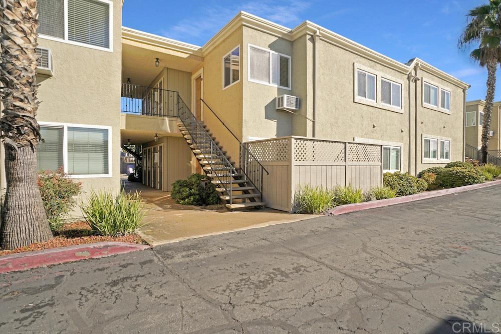 12719 Robison Boulevard, Unit 18 Poway, CA 92064 - Photo 2 of 16