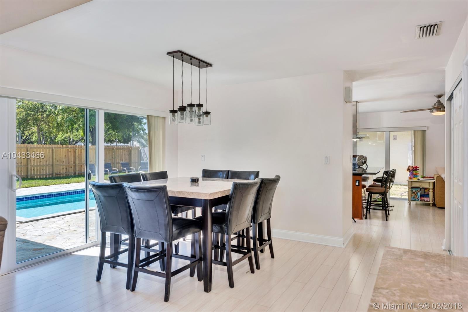22 Boxwood Road Hollywood, FL 33021 - Photo 15 of 43 Gallery Image 15