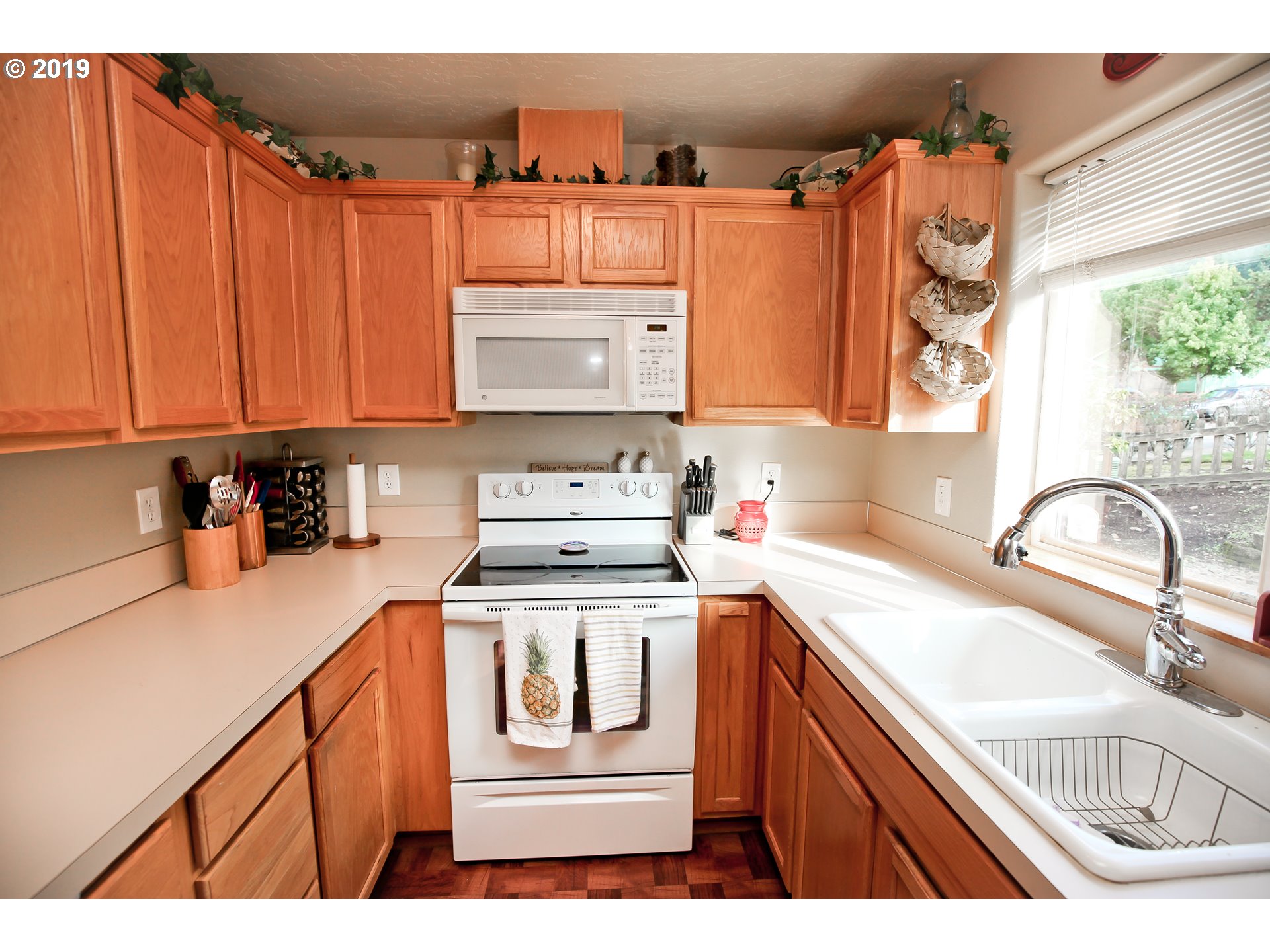212 South 72nd Street Springfield, OR 97478 - Photo 19 of 28