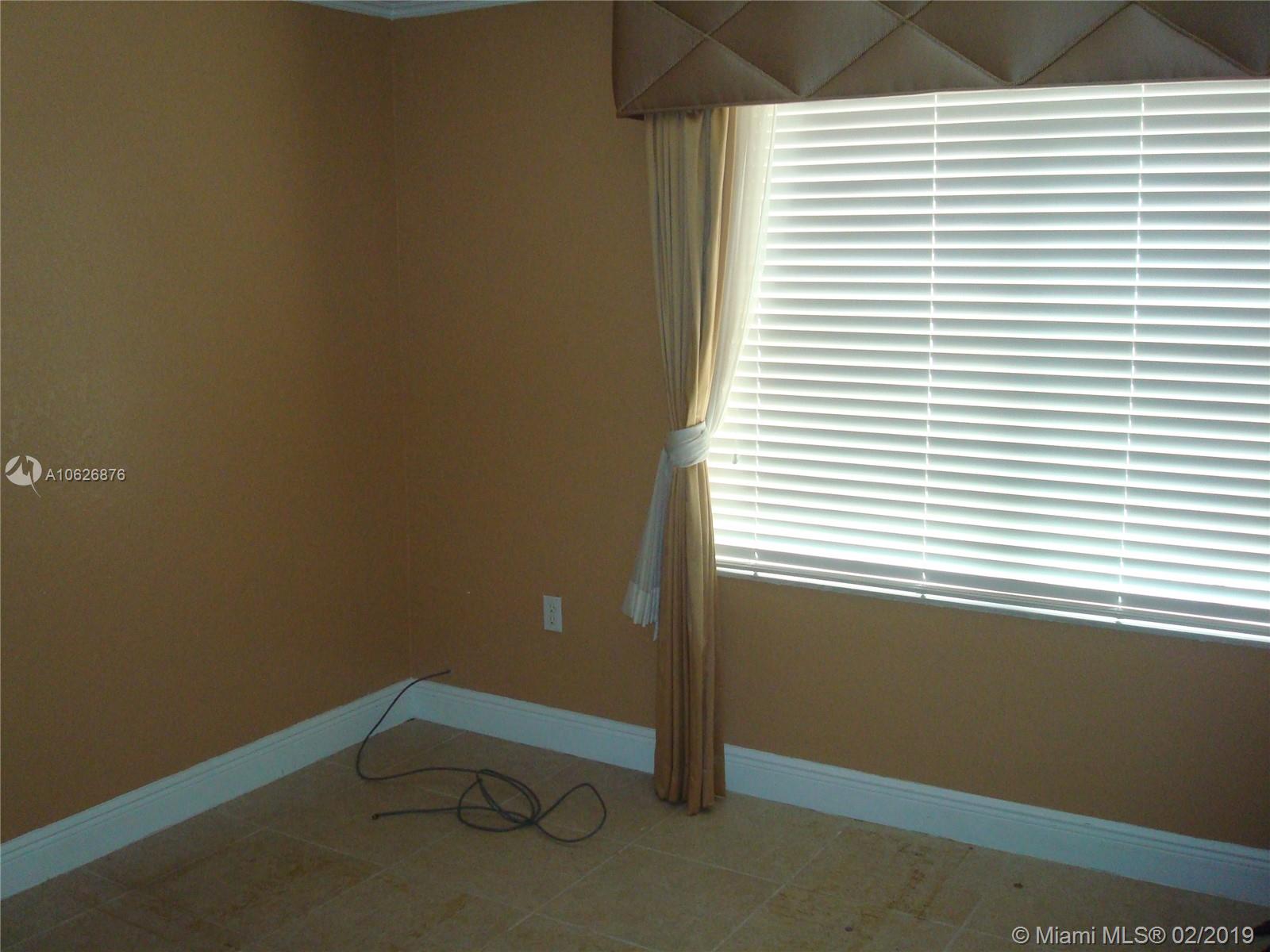 16616 Southwest 47th Terrace, Unit 16616 Miami, FL 33185 - Photo 9 of 17