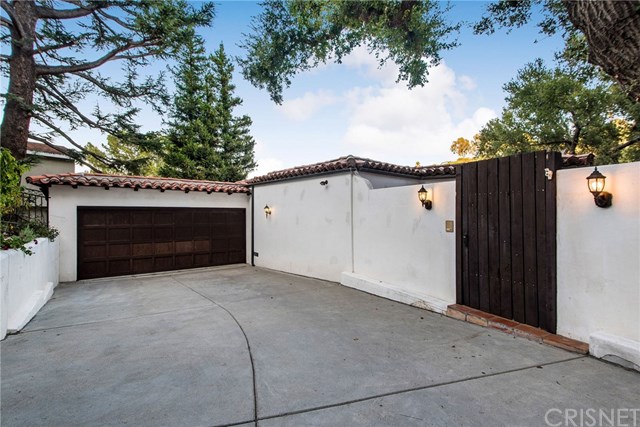 14839 Round Valley Drive Sherman Oaks, CA 91403 - Photo 1 of 43