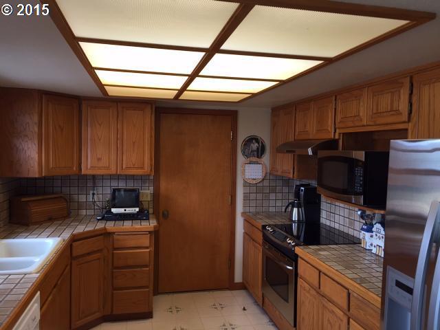701 Frankton Road Hood River, OR 97031 - Photo 14 of 15 Gallery Image 14