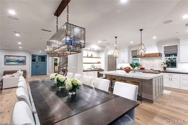 $2,575,000 | 291 Walnut Street, Costa Mesa, CA 92627