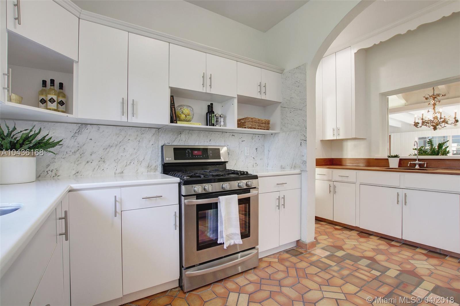 5184 Pine Tree Drive Miami Beach, FL 33140 - Photo 21 of 36