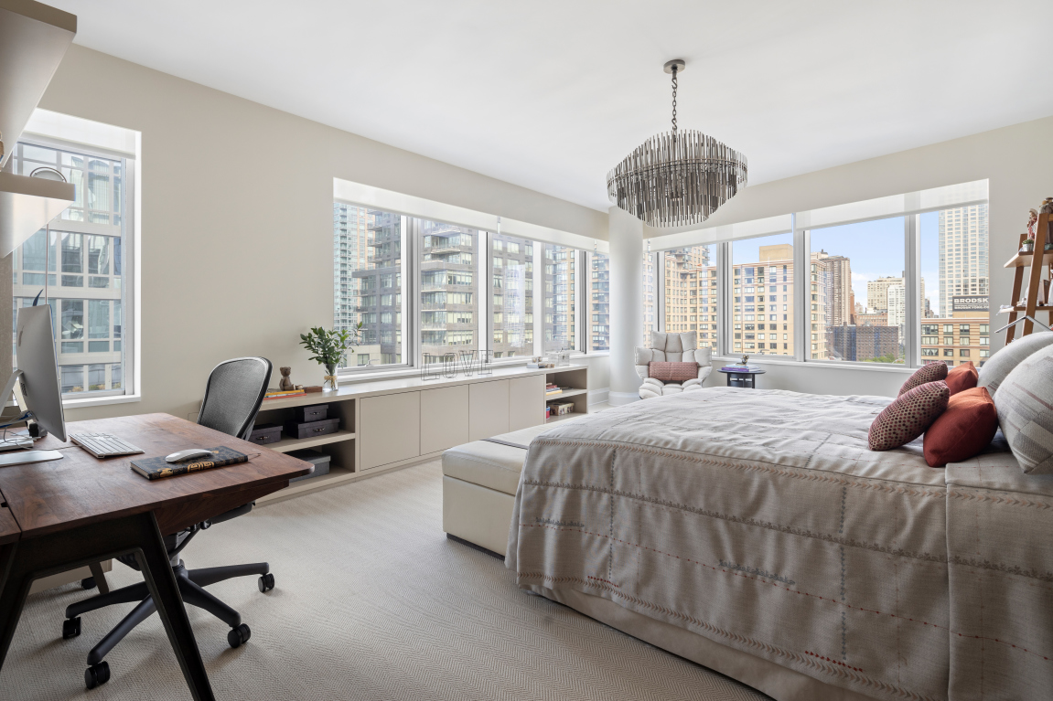 50 Riverside Boulevard, Unit 18B Manhattan, NY 10069 - Photo 8 of 35