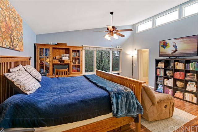 10508 Redmont Avenue Tujunga, CA 91042 - Photo 16 of 23