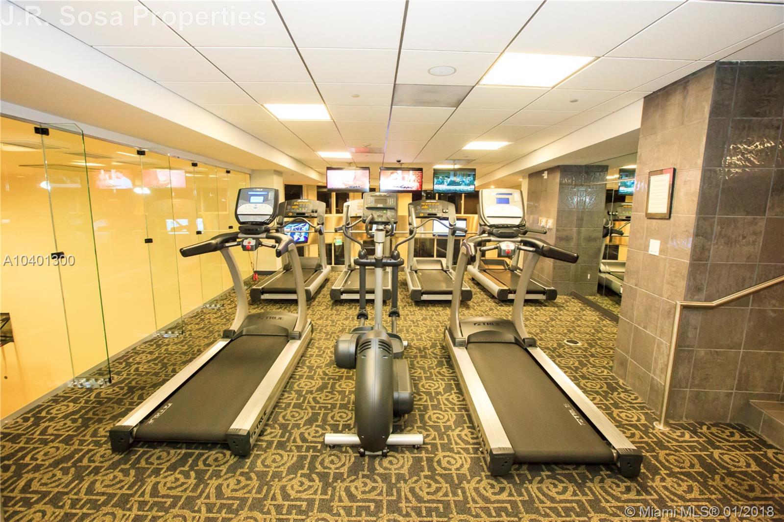 901 Brickell Key Boulevard, Unit 1005 Miami, FL 33131 - Photo 34 of 41