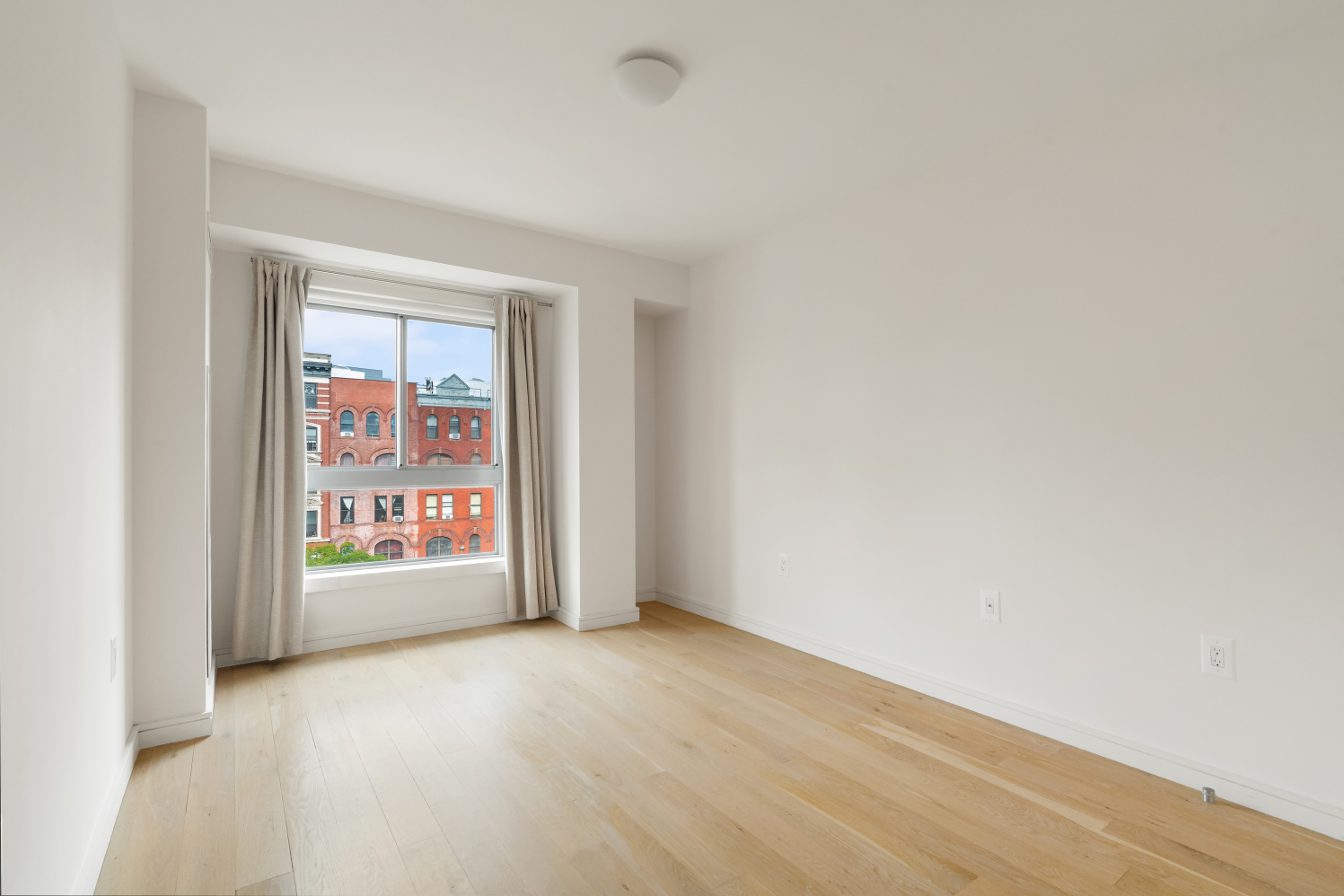 171 West 131st Street, Unit 509 Manhattan, NY 10027 - Photo 8 of 26