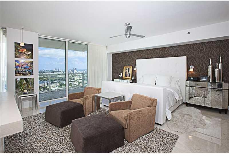 450 Alton Road, Unit 3302/4 Miami Beach, FL 33139 - Photo 7 of 11