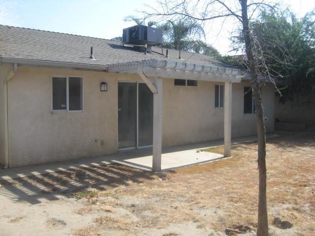 4105 Amherst Forest Road Bakersfield, CA 93313 - Photo 7 of 7 Gallery Image 7