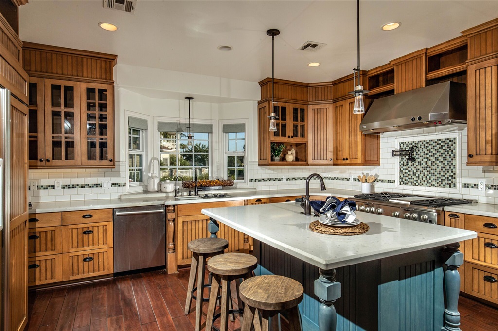 5303 Chelsea Street La Jolla, CA 92037 - Photo 7 of 23