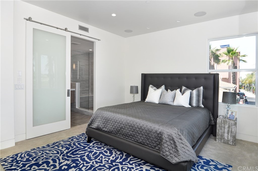 30 Pacific Avenue Surfside, CA 90743 - Photo 30 of 41