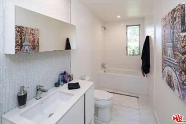 22719 Federalist Road Calabasas, CA 91302 - Photo 22 of 23