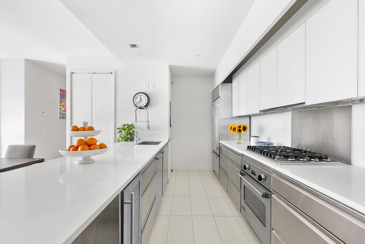 447 West 18th Street, Unit 3A Manhattan, NY 10011 - Photo 4 of 12