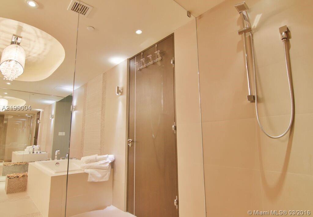 400 Alton Road, Unit PH06 Miami Beach, FL 33139 - Photo 18 of 33