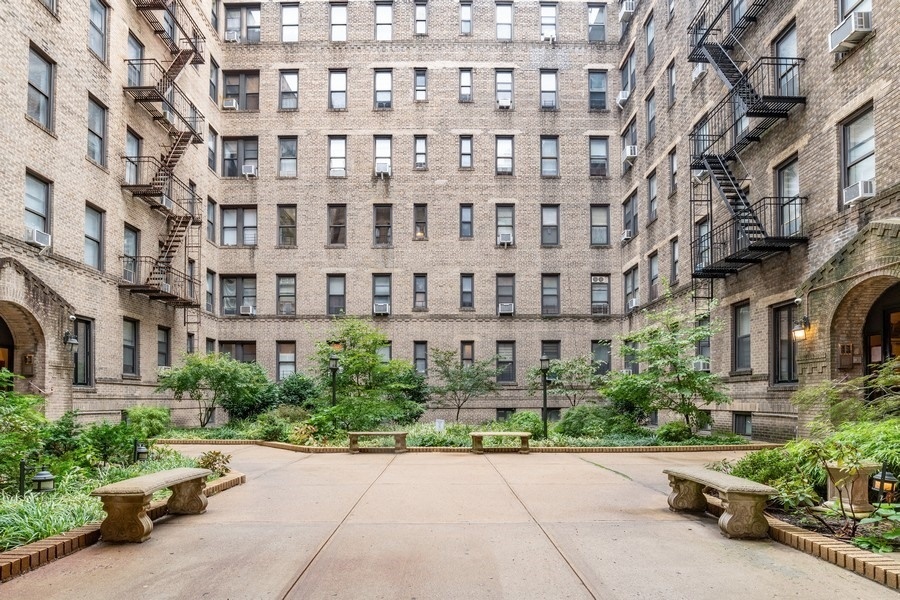 7101 Colonial Road, Unit L4G Brooklyn, NY 11209 - Photo 6 of 7