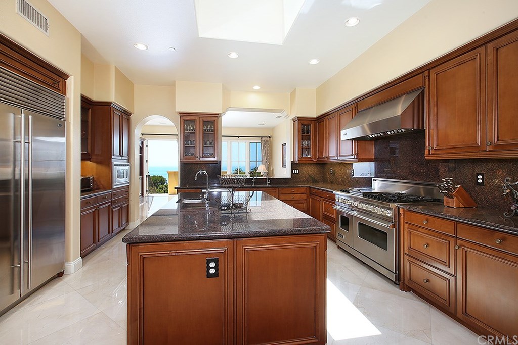 8 Sidra Cove Newport Coast, CA 92657 - Photo 10 of 20