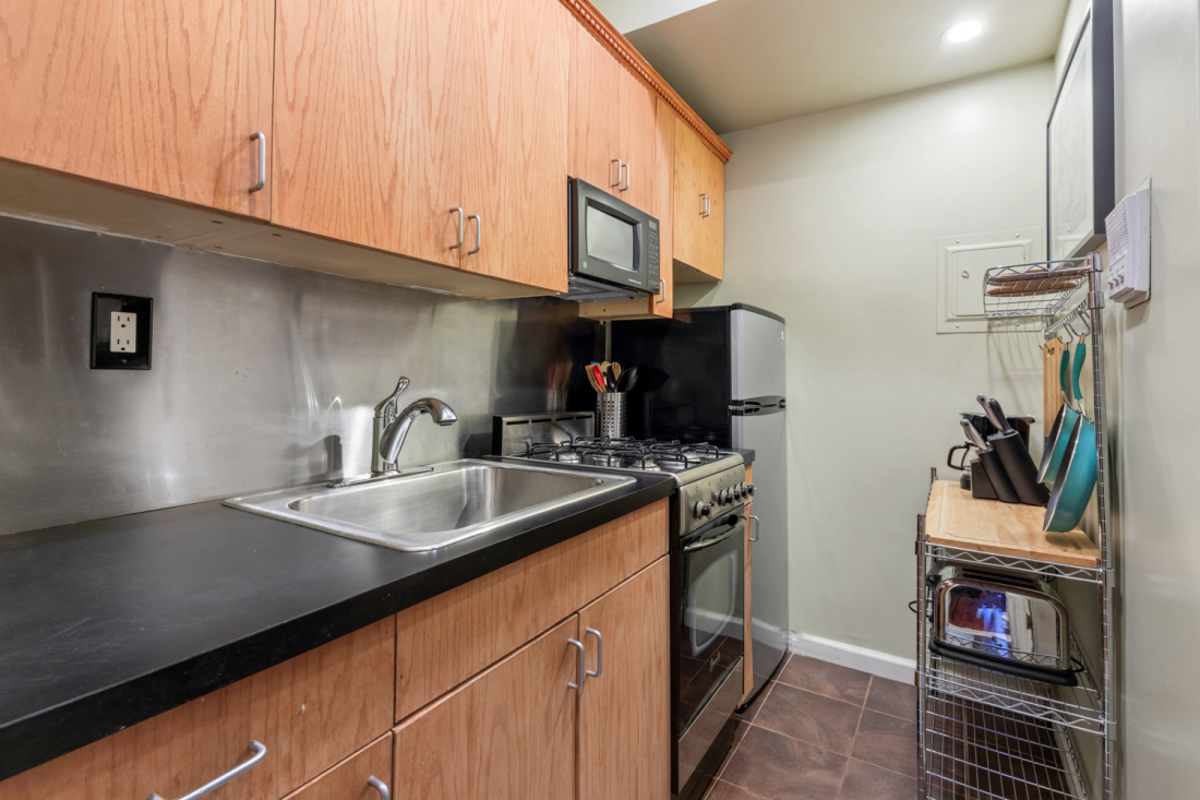 28 West 87th Street, Unit 2B Manhattan, NY 10024 - Photo 3 of 4