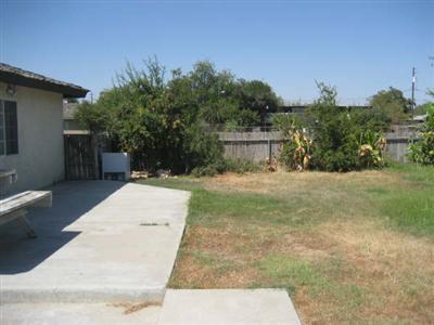 4024 Harris Road Bakersfield, CA 93313 - Photo 4 of 4 Gallery Image 4
