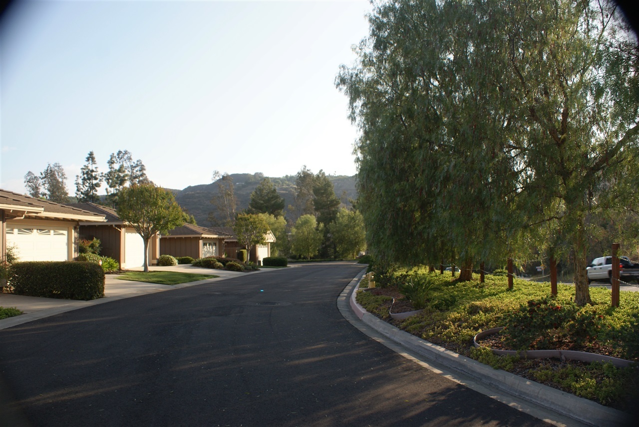 8533 Circle R Course Lane Escondido, CA 92026 - Photo 18 of 21
