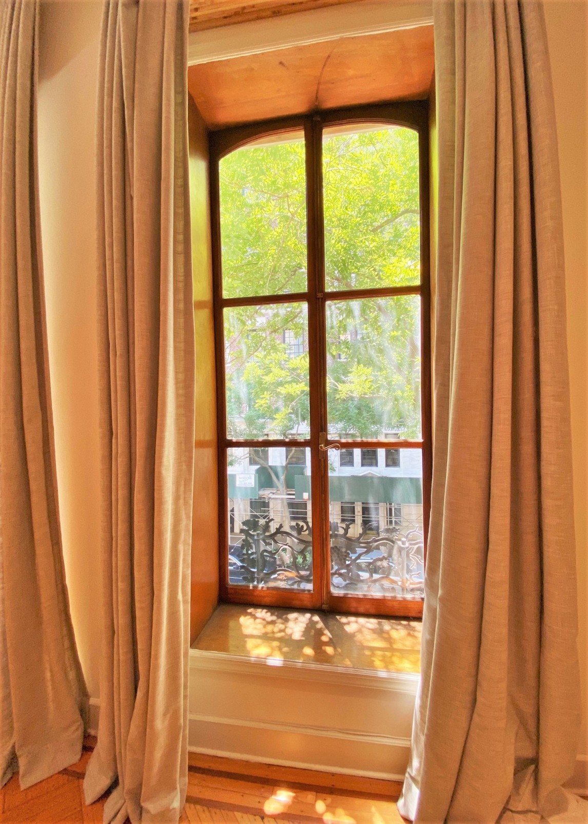 49 East 63rd Street, Unit 3F Manhattan, NY 10065 - Photo 7 of 9