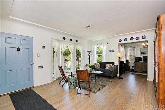 601 Manila Avenue Long Beach, CA 90814 - Photo 3 of 27