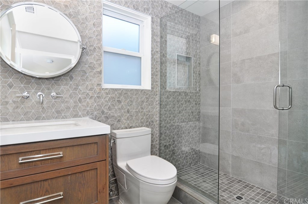 30 Pacific Avenue Surfside, CA 90743 - Photo 28 of 41