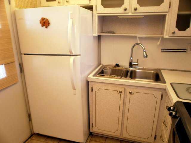 2930 Point E Drive, Unit E608 Aventura, FL 33160 - Photo 3 of 7