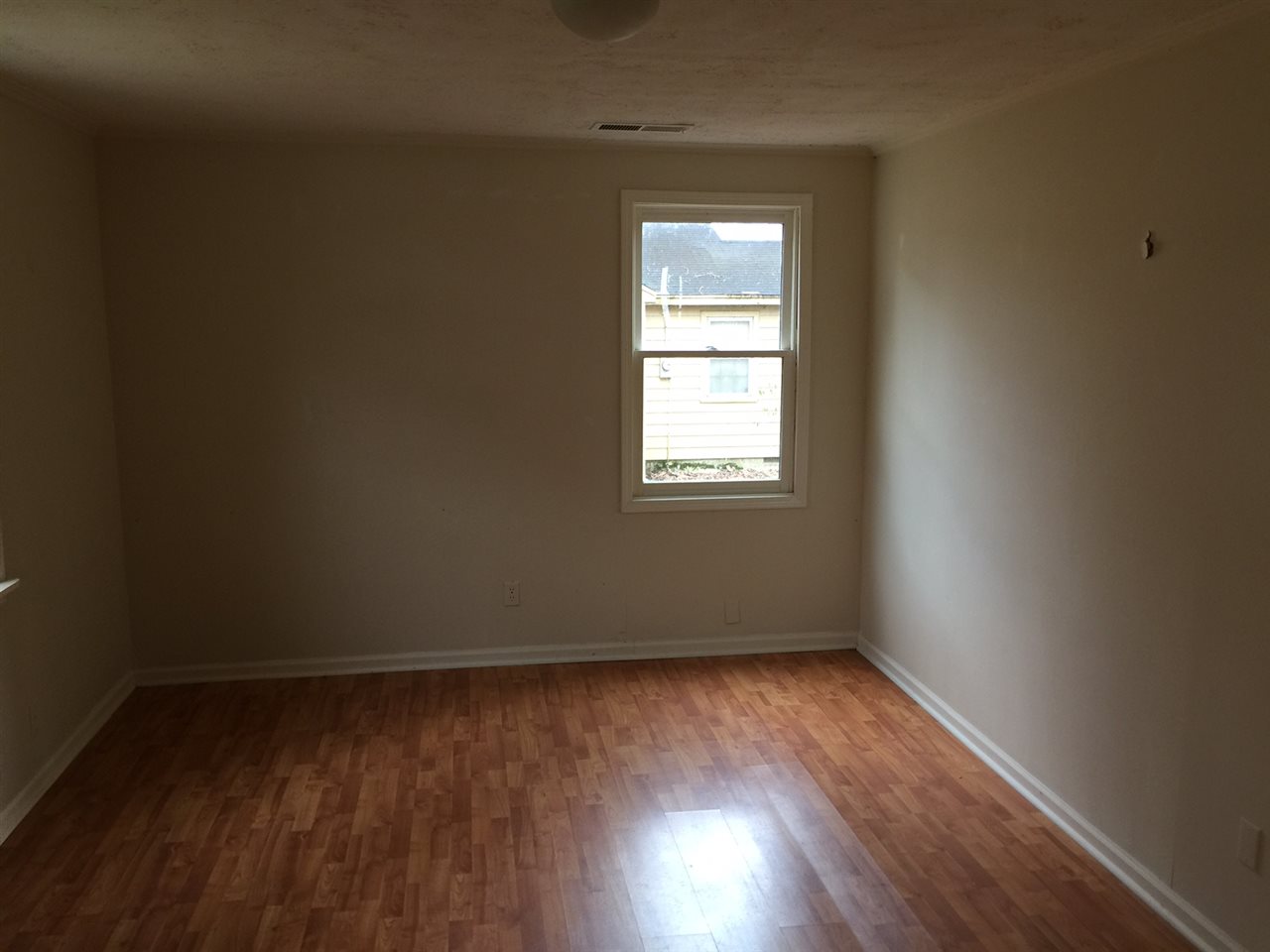 891 Wingfield Road Memphis, TN 38122 - Photo 2 of 9
