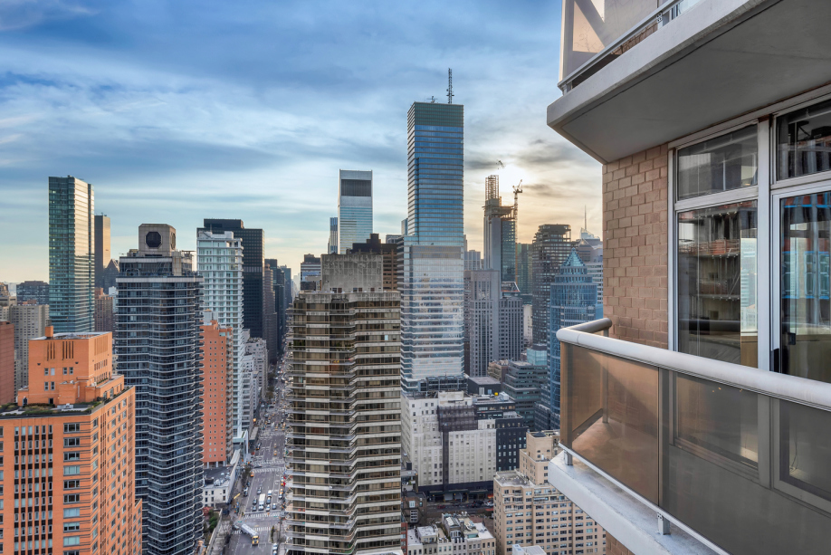 188 East 64th Street, Unit 3903 Manhattan, NY 10065 - Photo 11 of 12