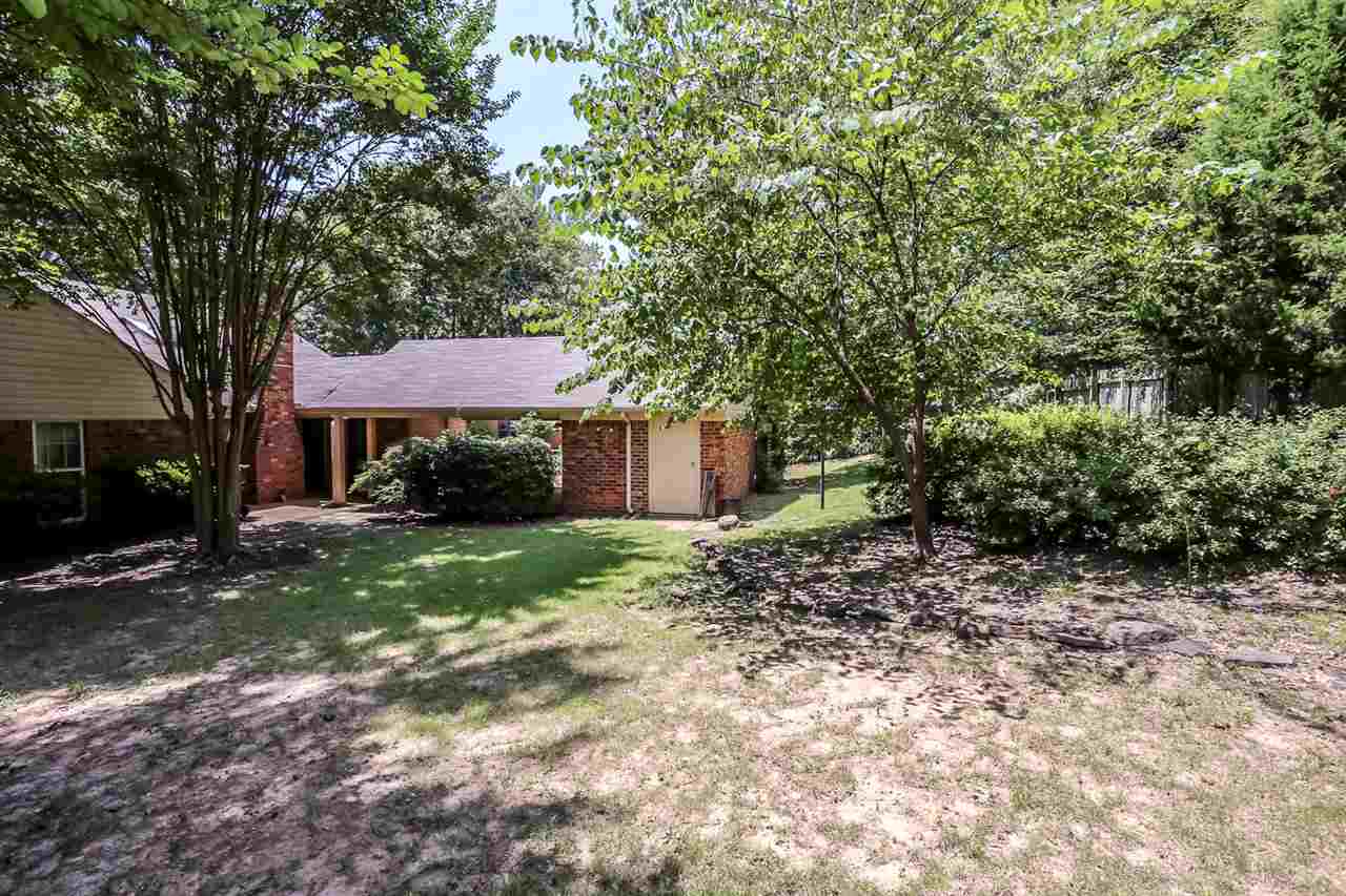 174 Walnut Creek Road Memphis, TN 38018 - Photo 25 of 25 Workshop off carport great for working or storage.