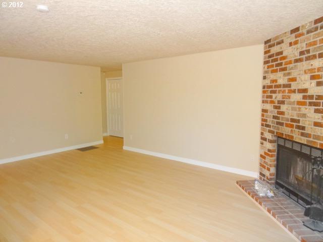 8478 Southwest Mohawk Street Tualatin, OR 97062 - Photo 11 of 13 Gallery Image 11