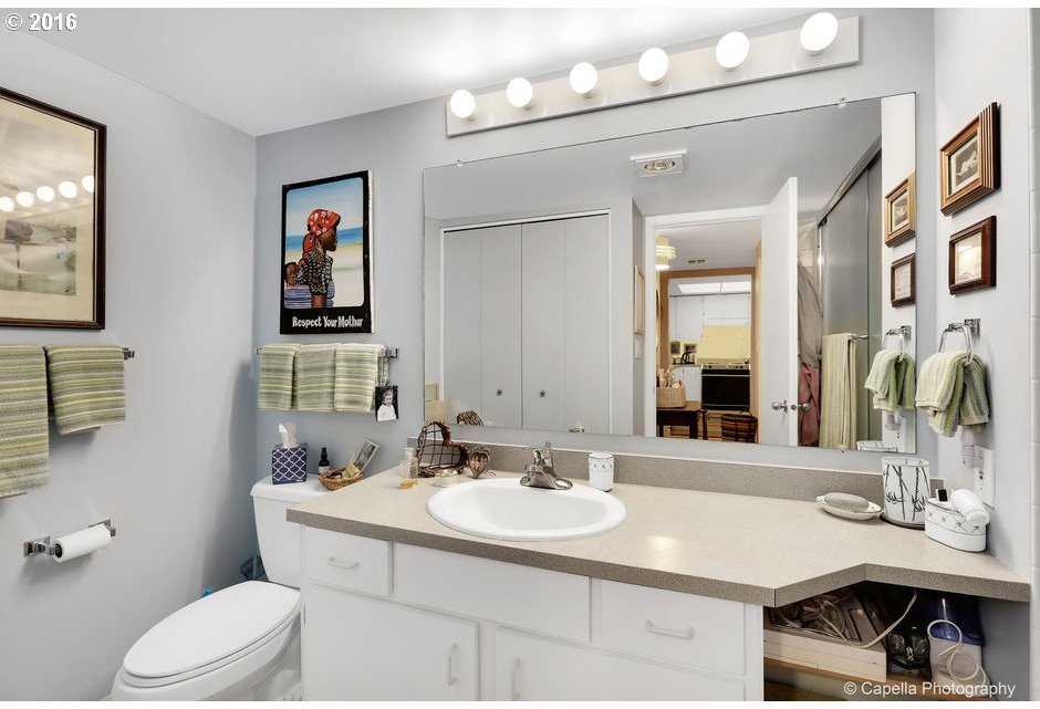 6605 West Burnside Road, Unit 137 Portland, OR 97225 - Photo 17 of 18 Gallery Image 17