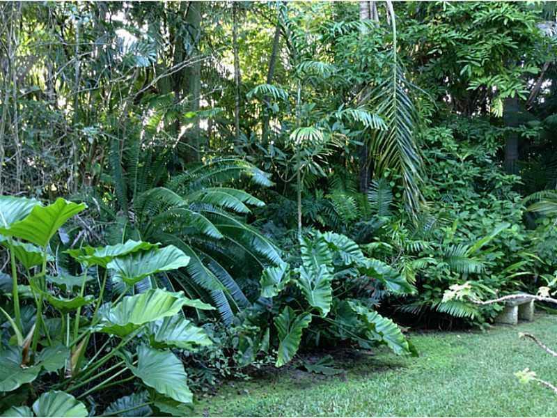 6880 Southwest 82nd Avenue Miami, FL 33143 - Photo 16 of 32