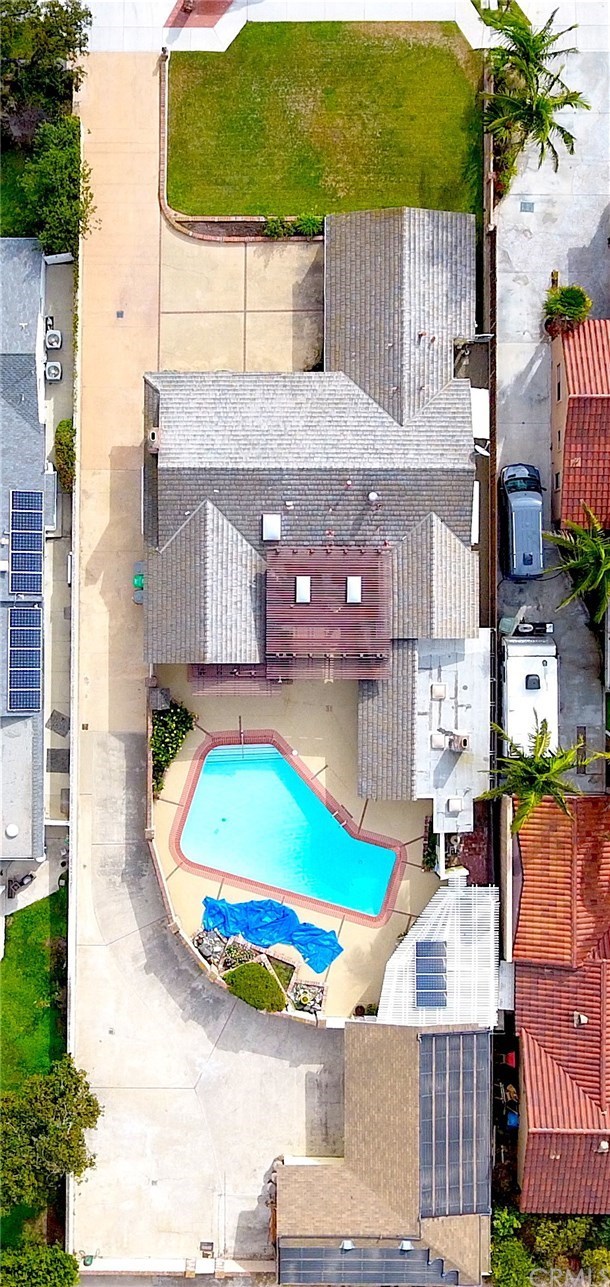 2183 Tustin Avenue Costa Mesa, CA 92627 - Photo 5 of 16