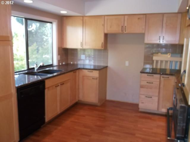 18800 Southwest Hart Road Beaverton, OR 97007 - Photo 8 of 16 Gallery Image 8