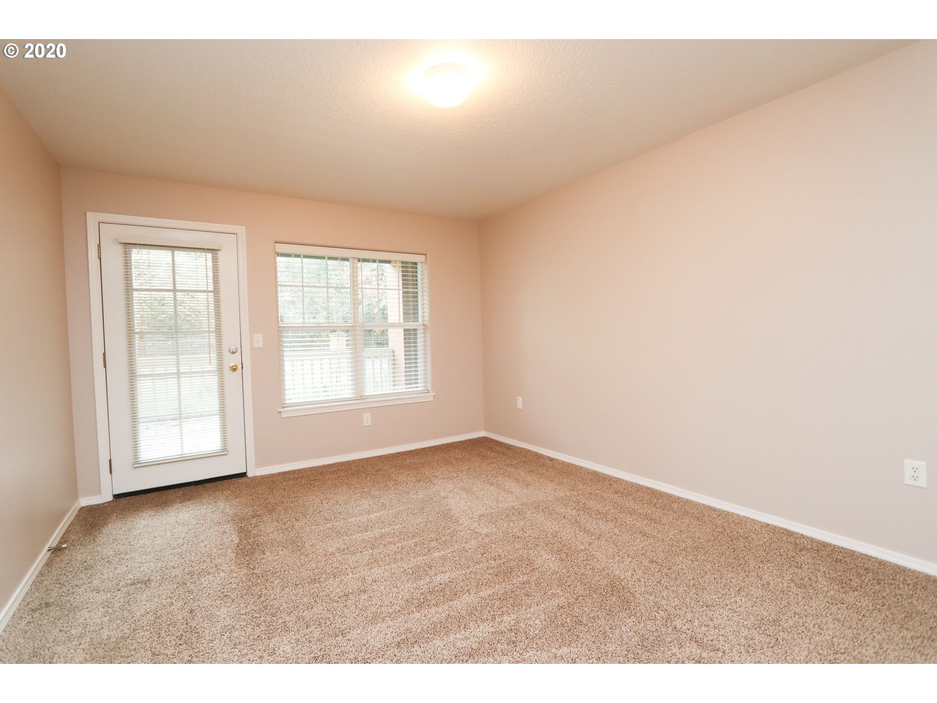30384 Southwest Ruth Street, Unit 71 Wilsonville, OR 97070 - Photo 9 of 17 Gallery Image 9