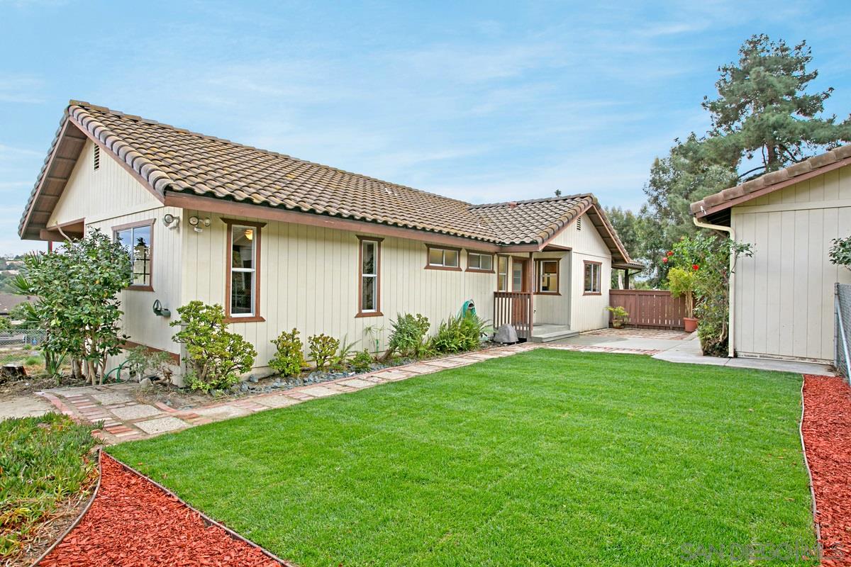 2102 Colony Terrace Encinitas, CA 92024 - Photo 22 of 25 Gallery Image 22