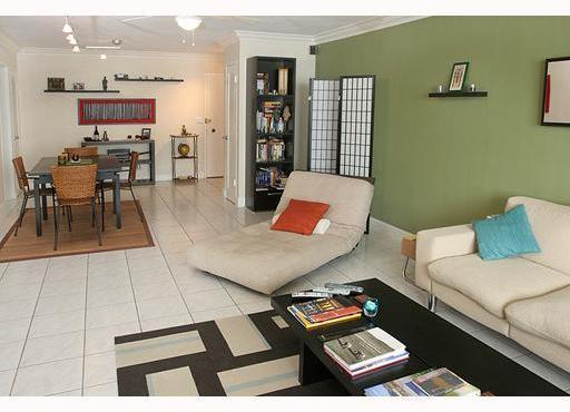 9225 Collins Avenue, Unit 903 Surfside, FL 33154 - Photo 6 of 15