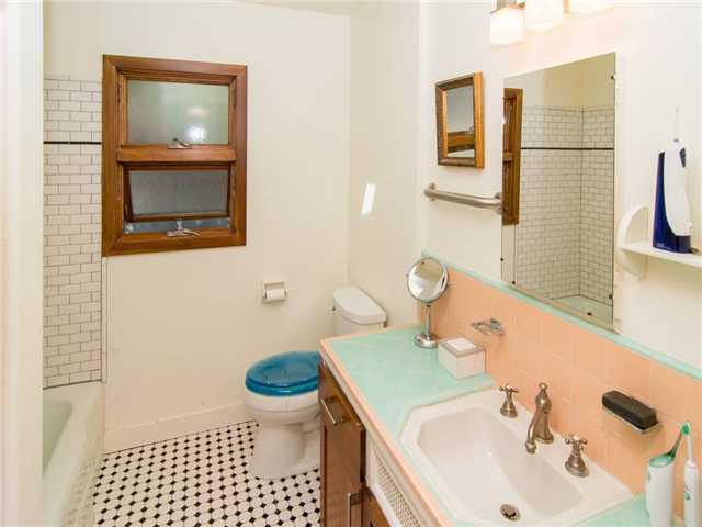 565 Neptune Avenue Encinitas, CA 92024 - Photo 12 of 25 Gallery Image 12