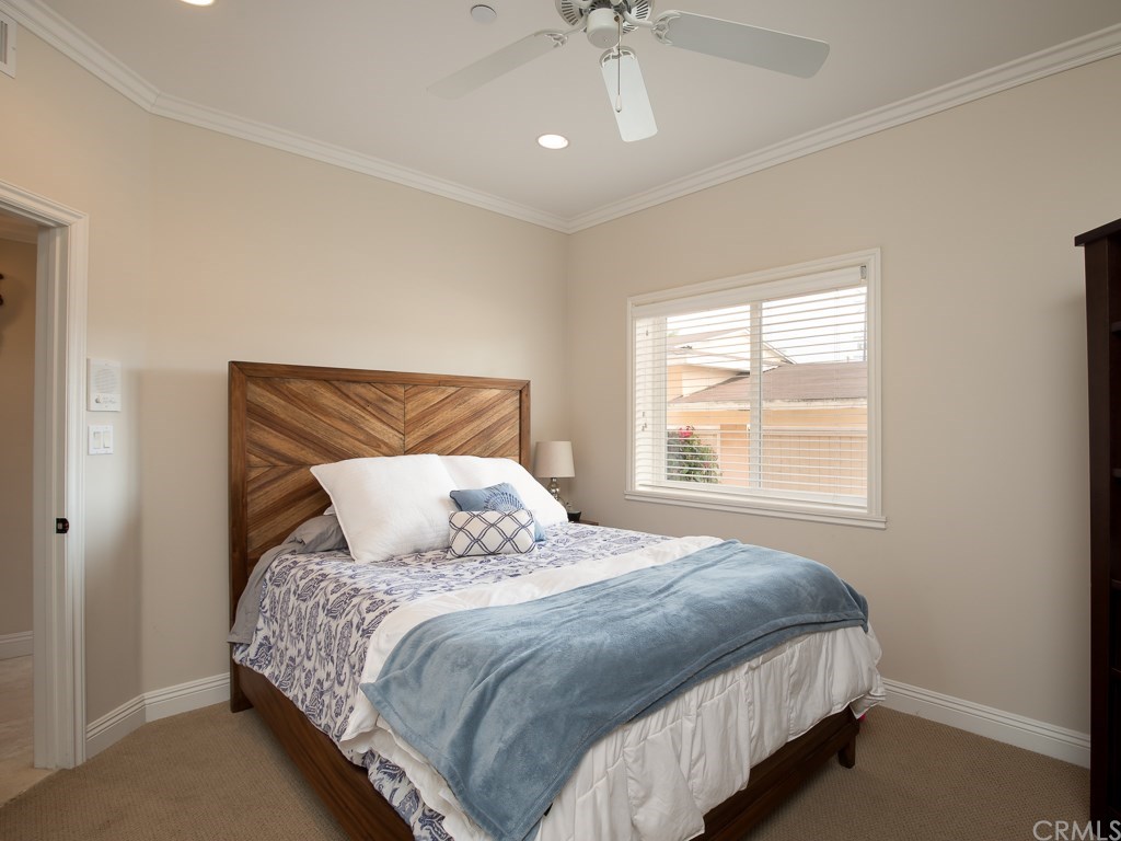 2302 Grant Avenue, Unit 2 Redondo Beach, CA 90278 - Photo 6 of 29 First floor bedroom