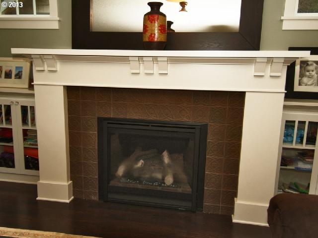 6927 Southwest 27th Avenue Portland, OR 97219 - Photo 3 of 16