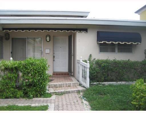 9517 Bay Drive Surfside, FL 33154 - Photo 3 of 10