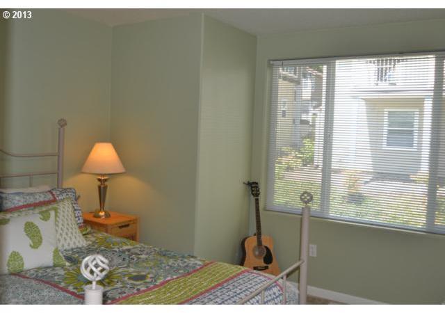15405 Southwest Sparrow Loop Beaverton, OR 97007 - Photo 7 of 13 Gallery Image 7