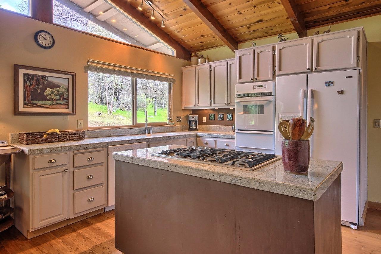 4917 Jacobs Road Mariposa, CA 95338 - Photo 13 of 50 Gallery Image 13