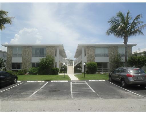 2753 Northeast 28th Street, Unit 5E Lighthouse Point, FL 33064 - Photo 1 of 25