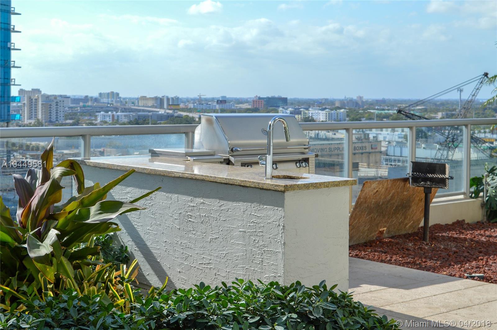 888 Biscayne Boulevard, Unit 2802 Miami, FL 33132 - Photo 19 of 21