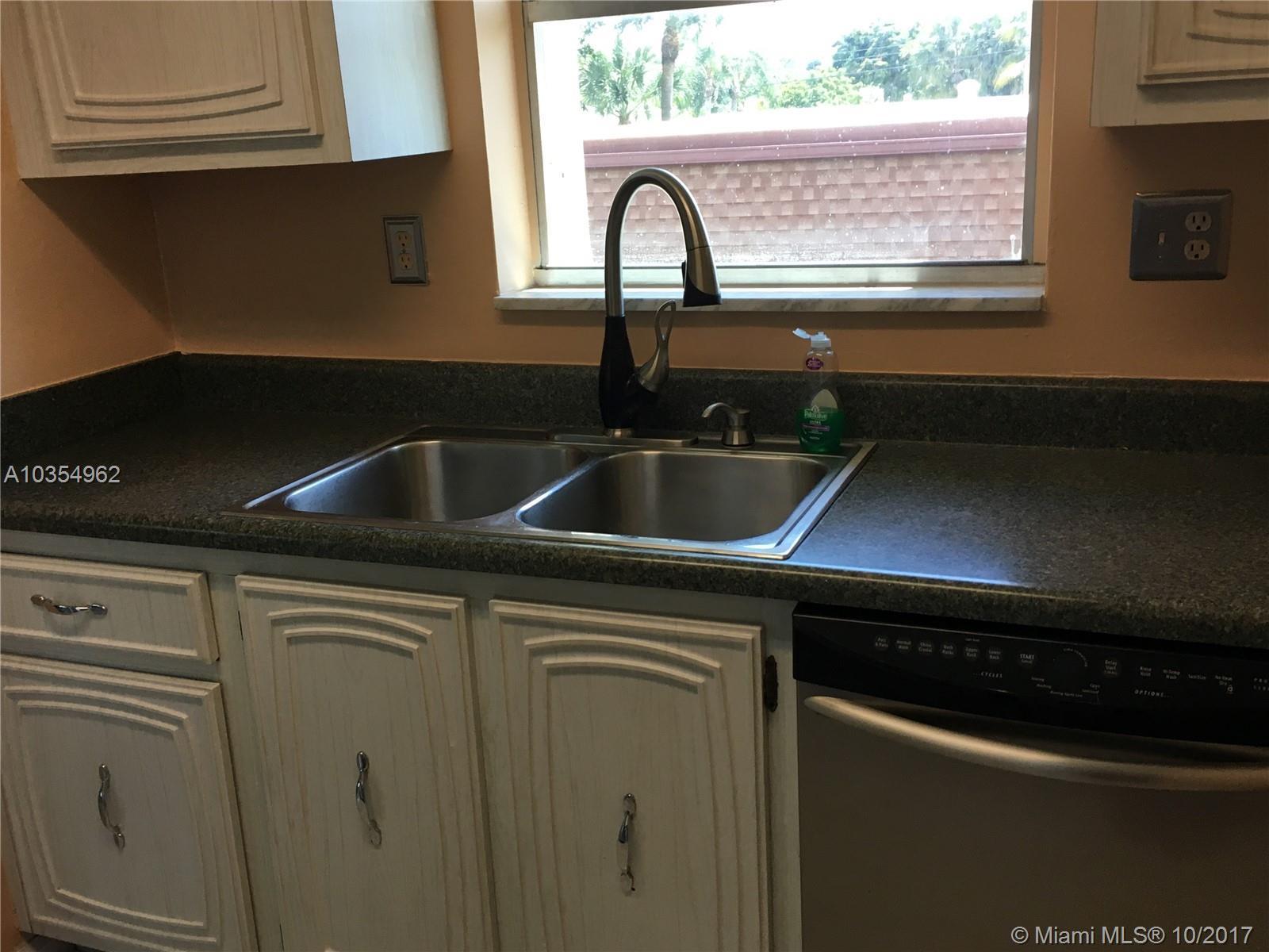 2016 Northeast 32nd Court, Unit 29 Lighthouse Point, FL 33064 - Photo 14 of 15