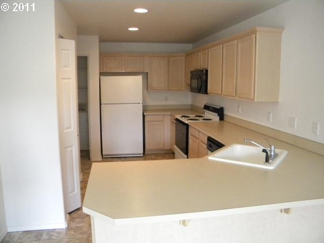 6935 Ridgetop Drive Northeast Keizer, OR 97303 - Photo 3 of 16 Gallery Image 3